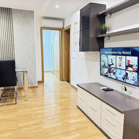 Apartamentos Day Madrid San Antonio Centro Gran Via Sol Malasana Buitenkant foto