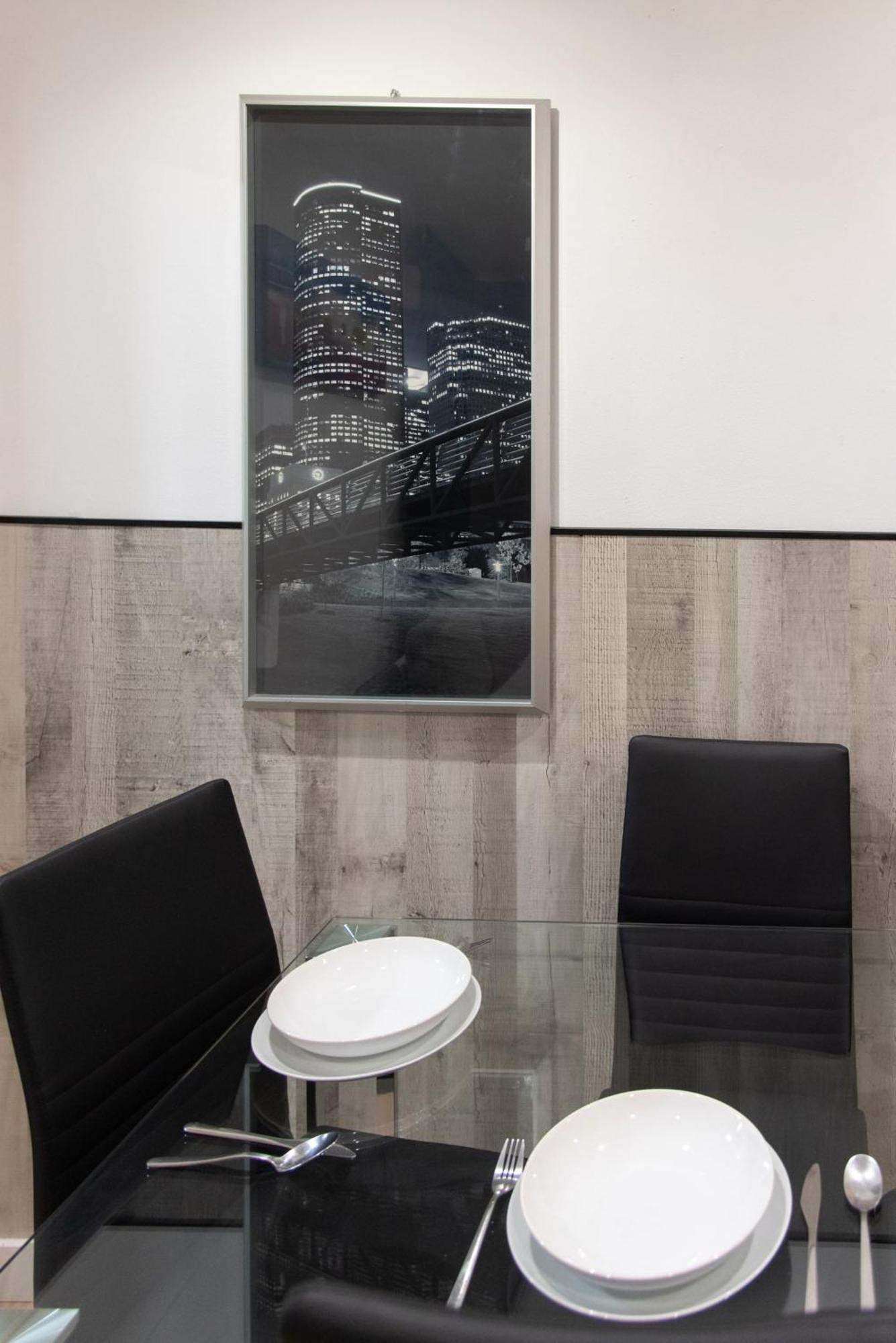 Apartamentos Day Madrid San Antonio Centro Gran Via Sol Malasana Buitenkant foto