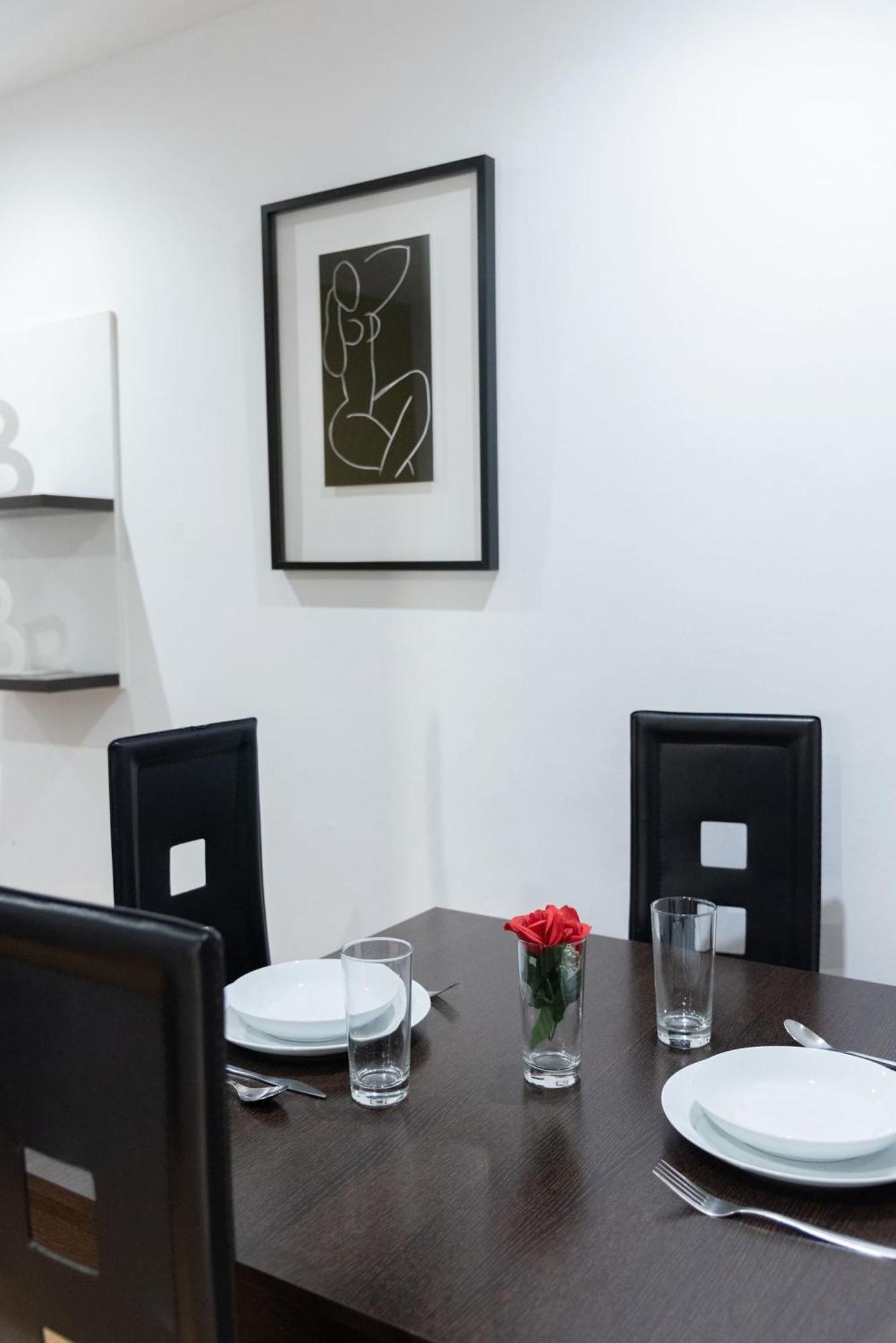 Apartamentos Day Madrid San Antonio Centro Gran Via Sol Malasana Buitenkant foto