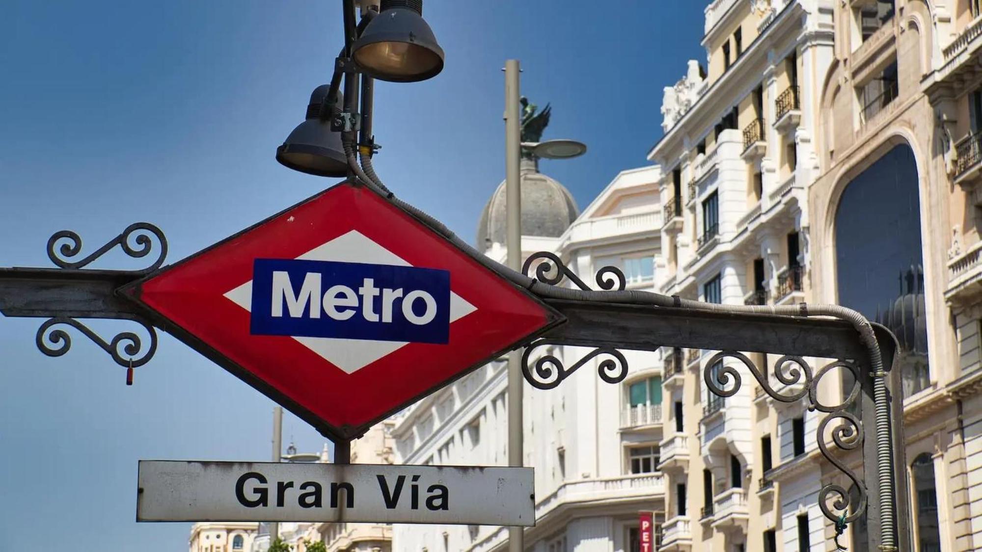 Apartamentos Day Madrid San Antonio Centro Gran Via Sol Malasana Buitenkant foto