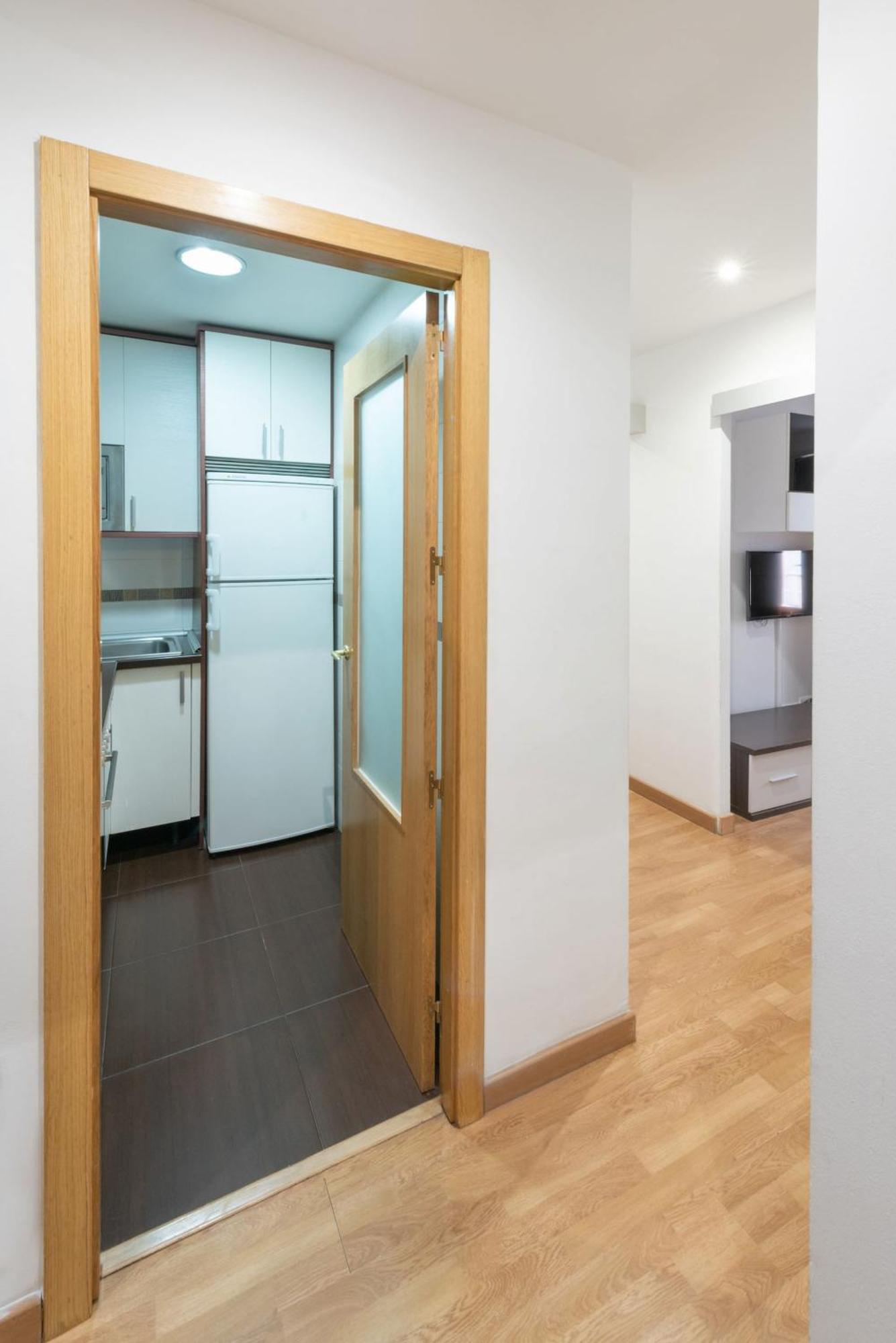 Apartamentos Day Madrid San Antonio Centro Gran Via Sol Malasana Buitenkant foto